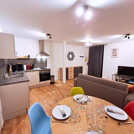 Le D'lices, Spacieux, Centre-ville, Free Parking Apartamento *