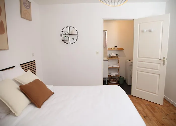 Le D'lices, Spacieux, Centre-ville, Free Parking * 拉瓦勒